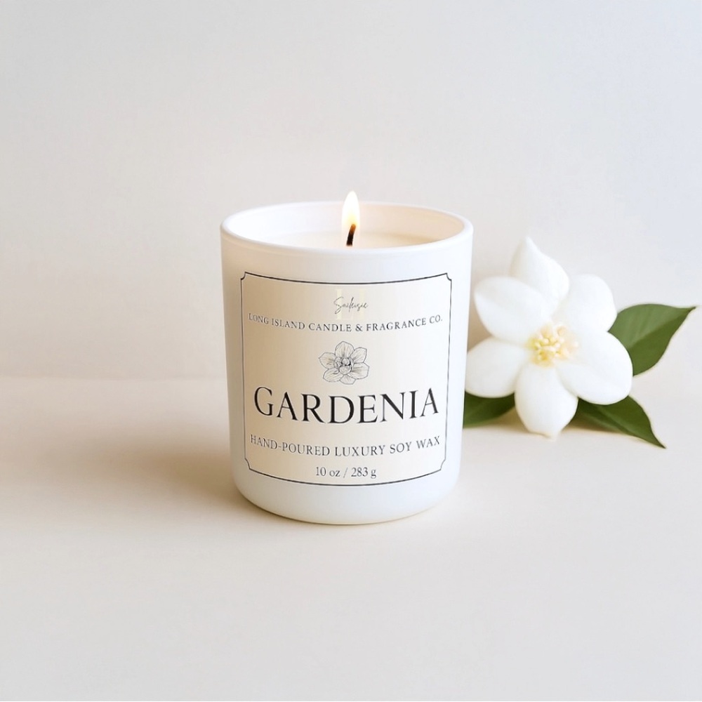 Gardenia Natural Soy Wax Candle | Hand-Poured 10 oz Floral Scent | New - Picture 7 of 8